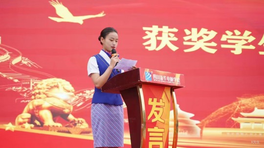<b>榜樣的力量！國家獎學金獲得者經(jīng)驗分享</b>